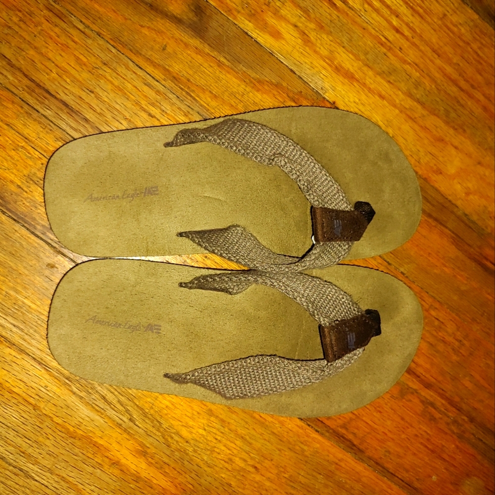 Boys sandals size 2
